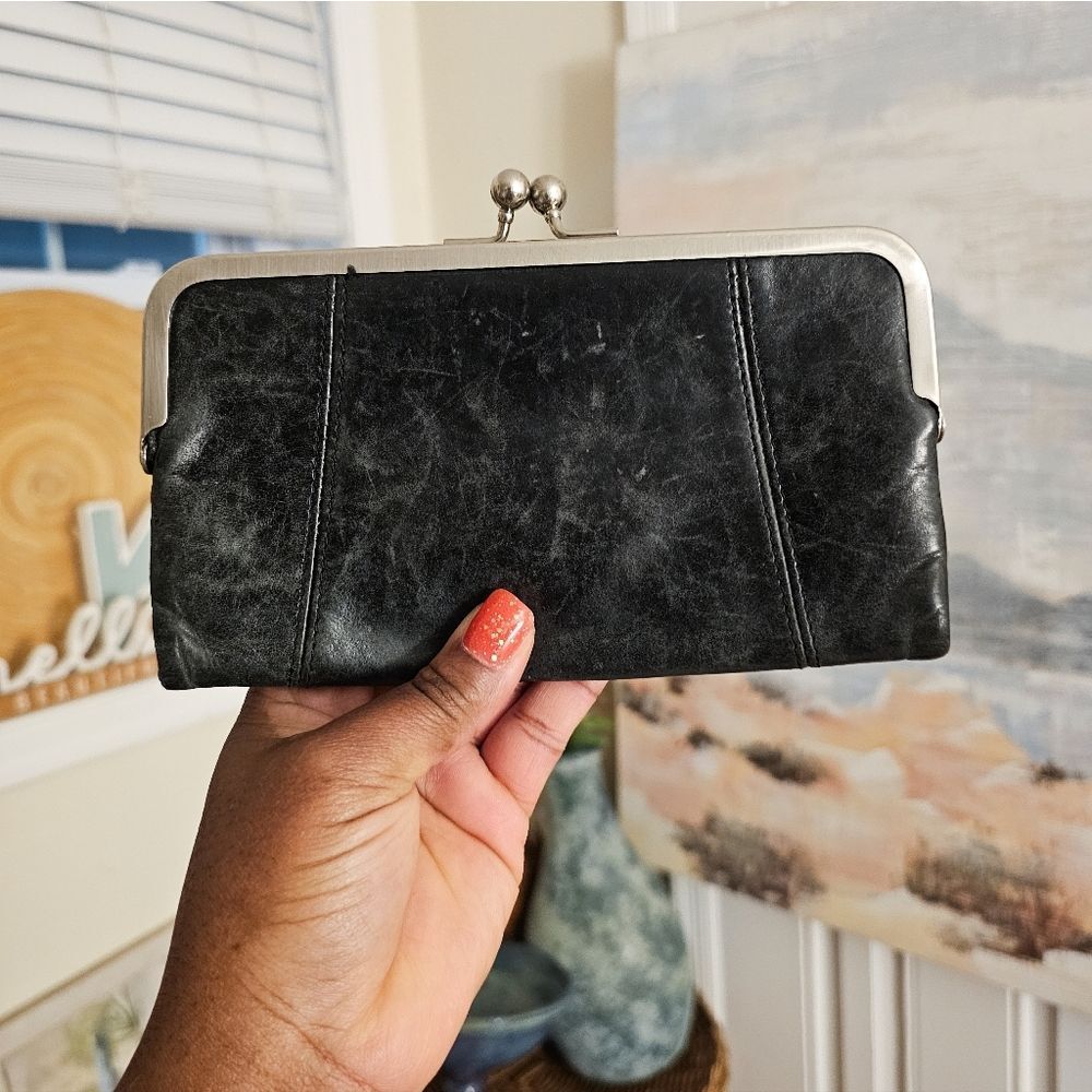 Kenneth Cole Black Leather Clasp Wallet